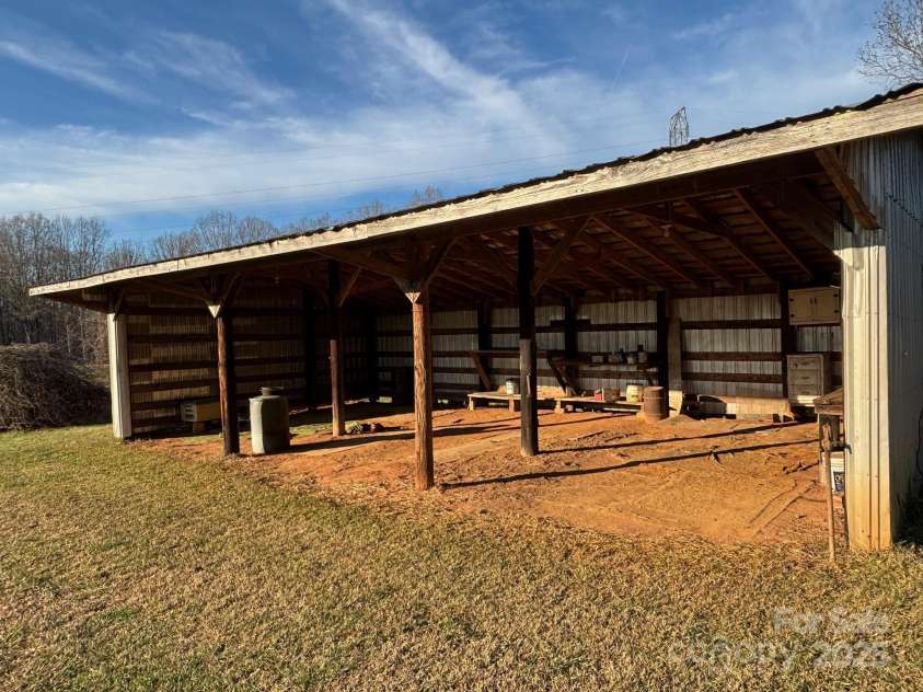 150 Old Georgia Road, Statesville, NC 28625.  MLS# CAR4324519, YatesRealty ID 3451. Large shed 