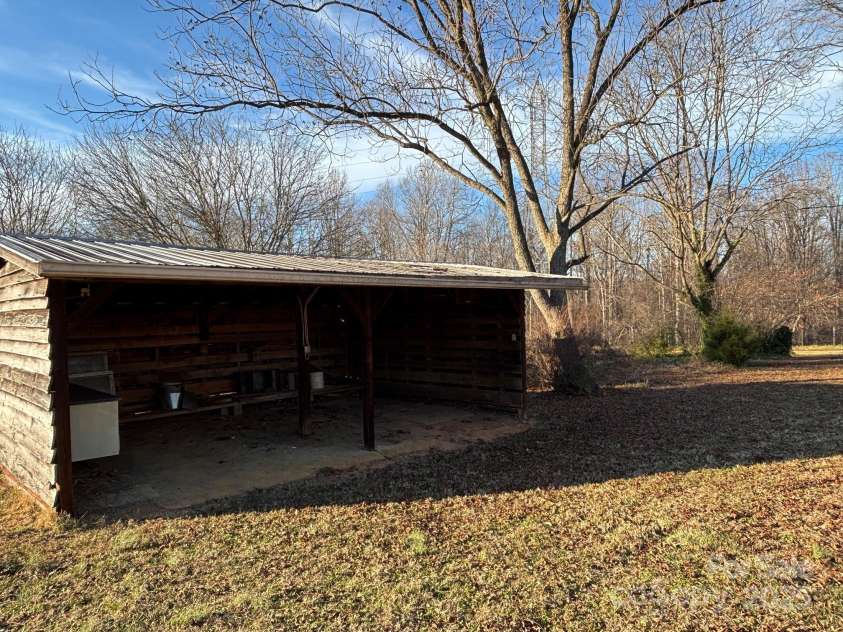 150 Old Georgia Road, Statesville, NC 28625.  MLS# CAR4324519, YatesRealty ID 3451. Second shed