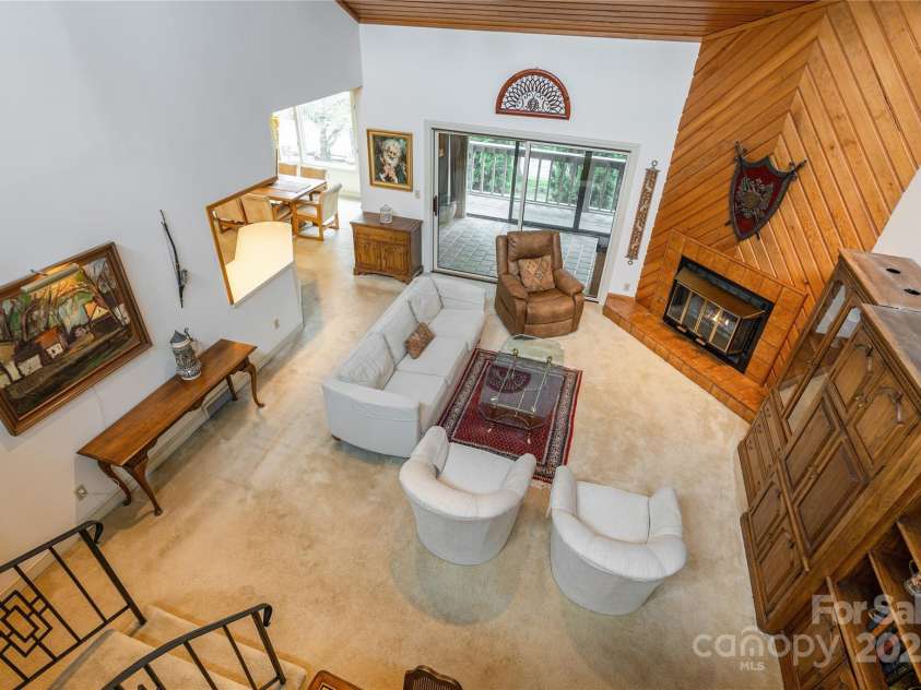 1 Westridge Court, Hendersonville, NC 28791.  MLS# CAR4295596, YatesRealty ID 34510. 