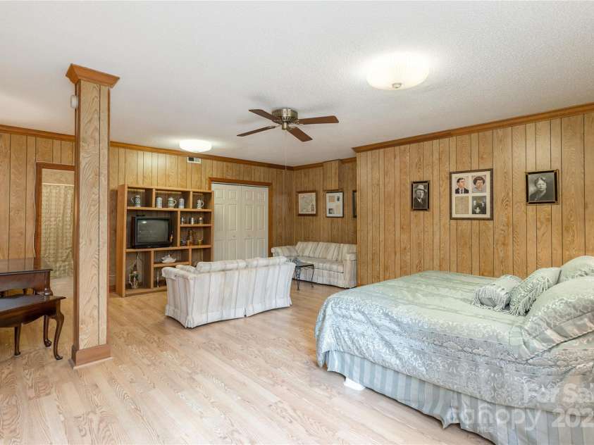 1 Westridge Court, Hendersonville, NC 28791.  MLS# CAR4295596, YatesRealty ID 34510. 