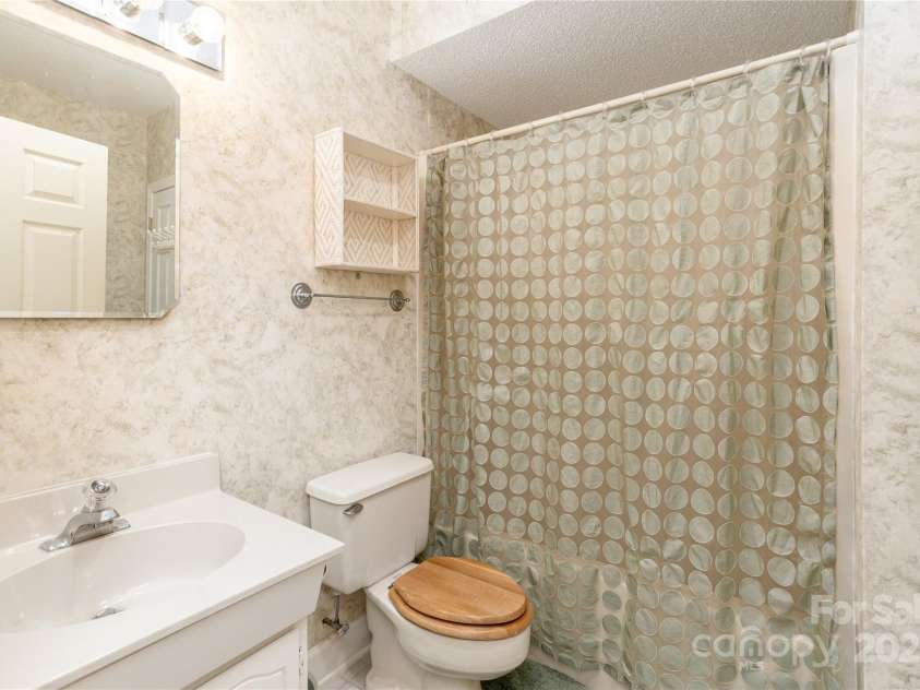1 Westridge Court, Hendersonville, NC 28791.  MLS# CAR4295596, YatesRealty ID 34510. 