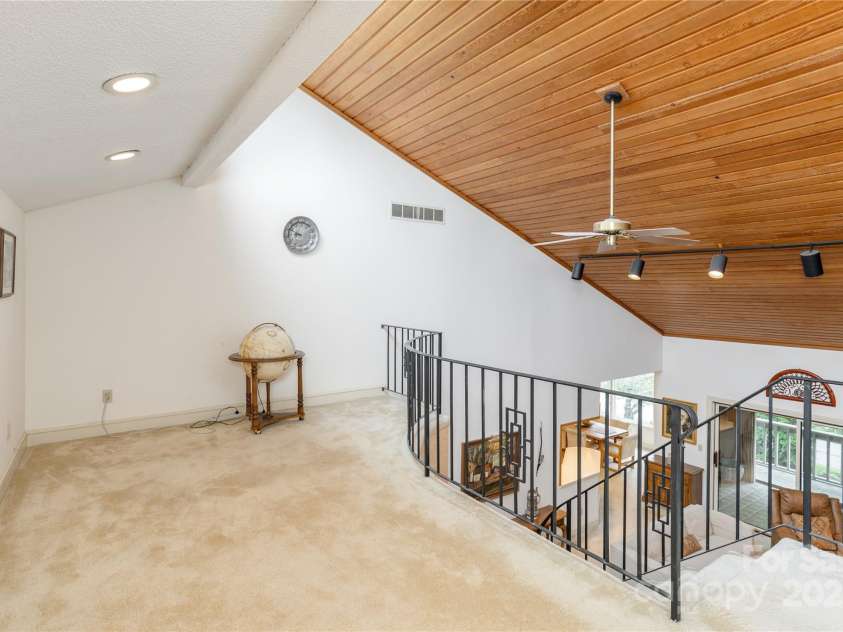 1 Westridge Court, Hendersonville, NC 28791.  MLS# CAR4295596, YatesRealty ID 34510. 