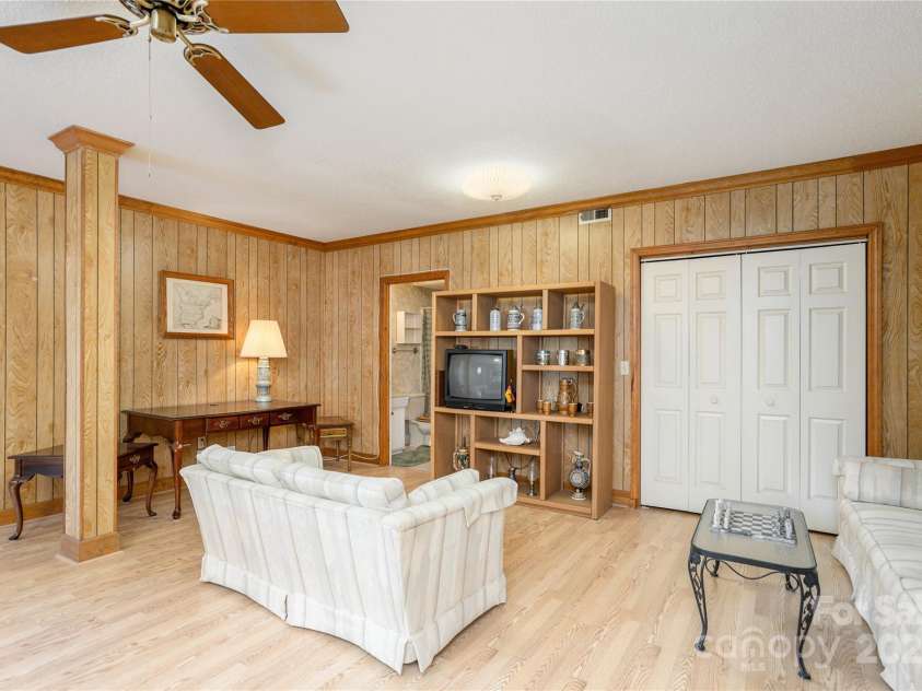 1 Westridge Court, Hendersonville, NC 28791.  MLS# CAR4330614, YatesRealty ID 34510. 