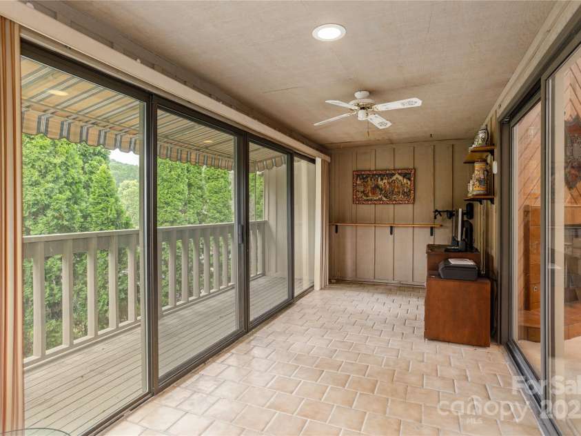 1 Westridge Court, Hendersonville, NC 28791.  MLS# CAR4330614, YatesRealty ID 34510. 