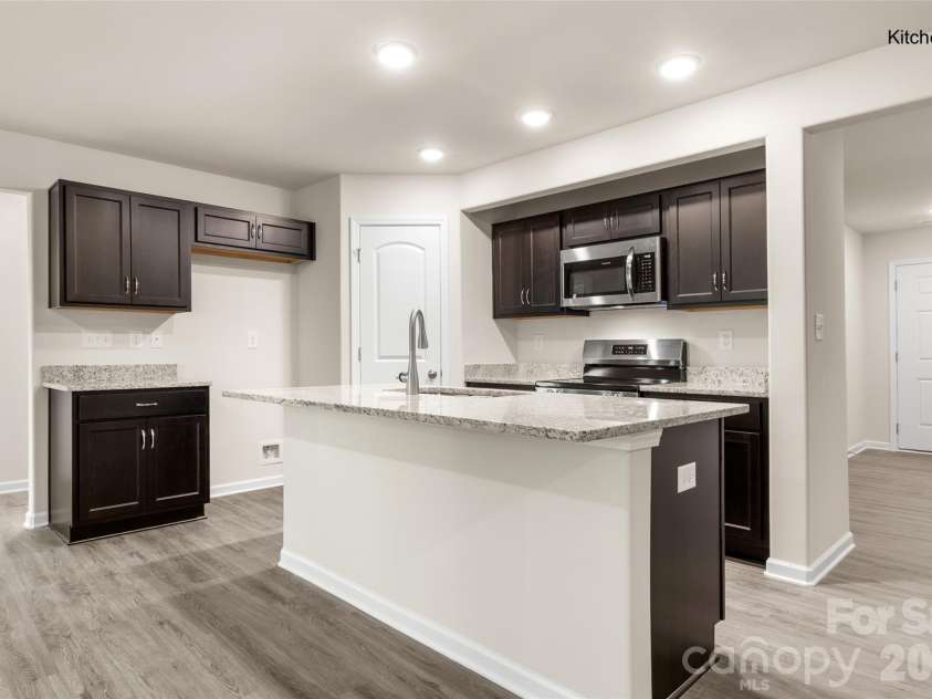 1707 Evans Drive, Lancaster, SC 29720.  MLS# CAR4435817, YatesRealty ID 34510. 