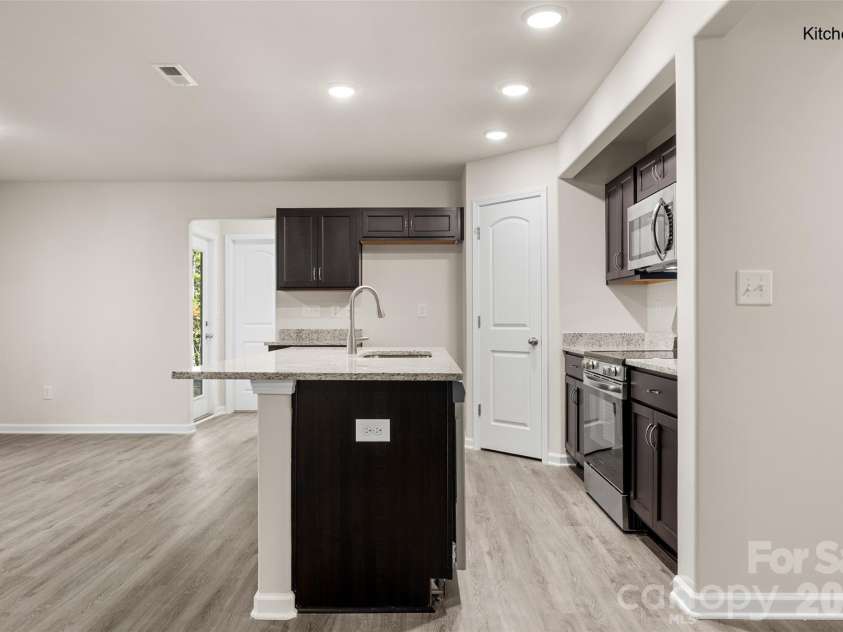 1707 Evans Drive, Lancaster, SC 29720.  MLS# CAR4435817, YatesRealty ID 34510. 