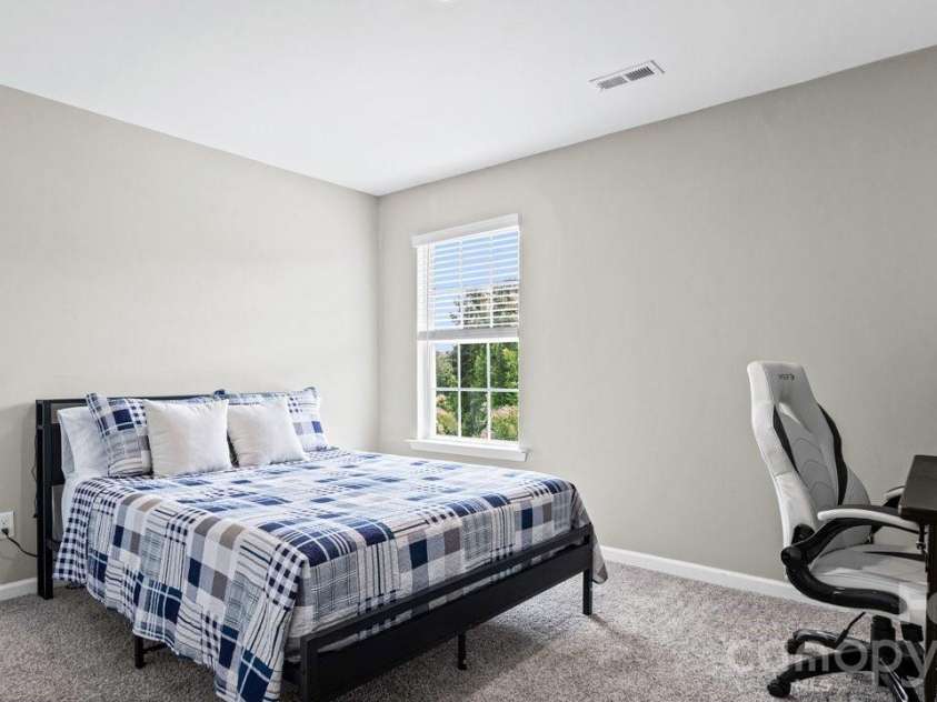 179 Atwater Landing Drive, Mooresville, NC 28117.  MLS# CAR4395964, YatesRealty ID 34513. 