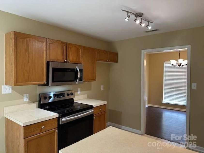 2113 Ballingarry Drive, Statesville, NC 28625.  MLS# CAR4277478, YatesRealty ID 34513. 