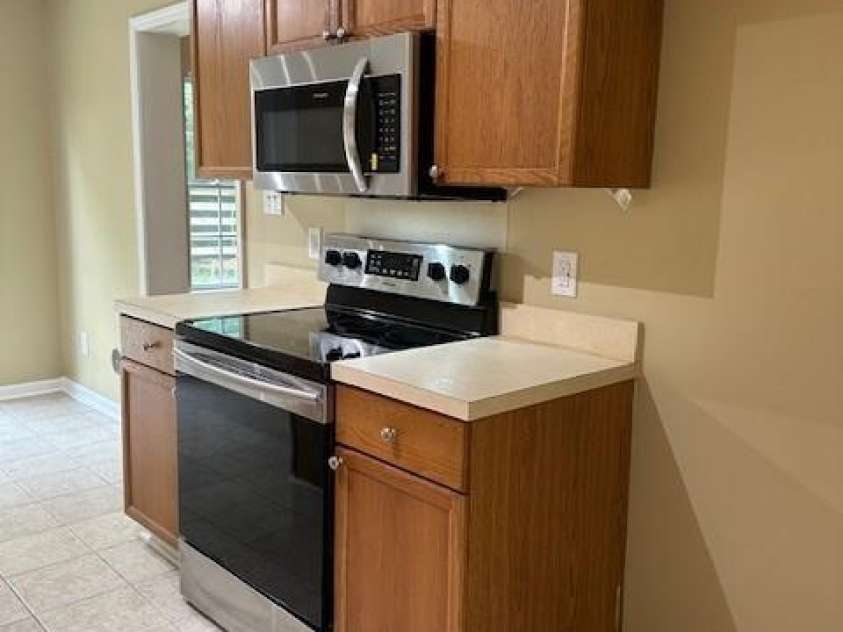 2113 Ballingarry Drive, Statesville, NC 28625.  MLS# CAR4277478, YatesRealty ID 34513. 