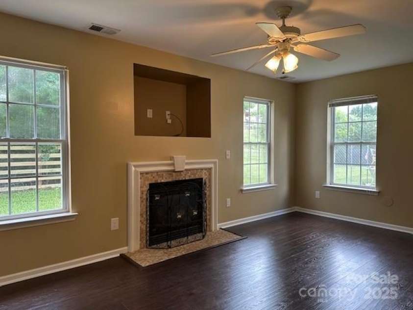 2113 Ballingarry Drive, Statesville, NC 28625.  MLS# CAR4277478, YatesRealty ID 34513. 