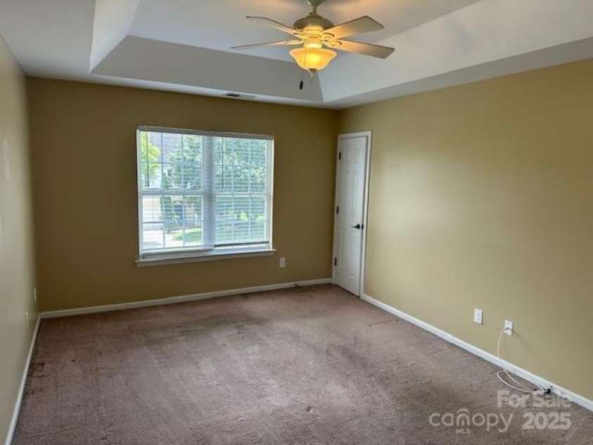 2113 Ballingarry Drive, Statesville, NC 28625.  MLS# CAR4277478, YatesRealty ID 34513. 