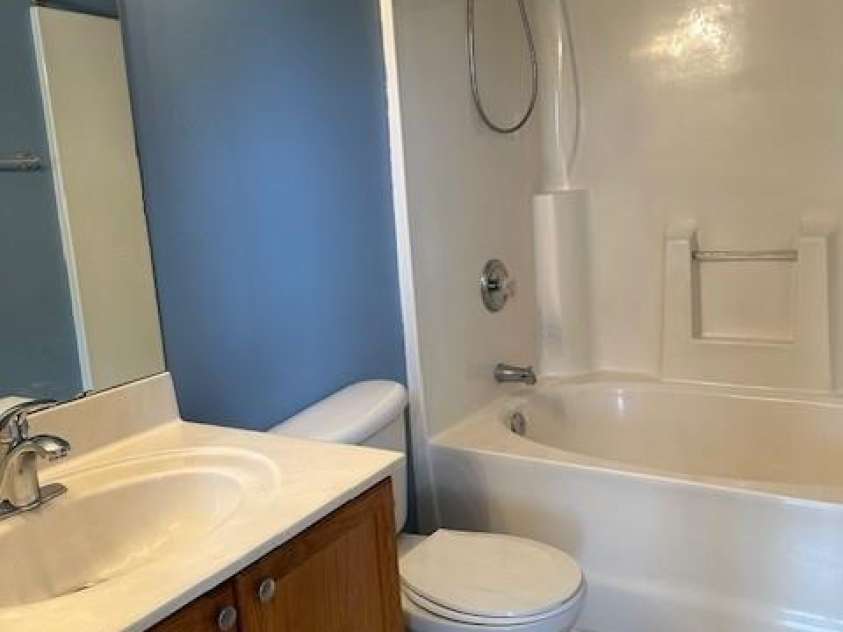2113 Ballingarry Drive, Statesville, NC 28625.  MLS# CAR4277478, YatesRealty ID 34513. Master bath