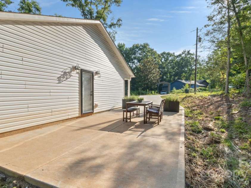5554 Hillsdale Drive, Fort Lawn, SC 29714.  MLS# CAR4269633, YatesRealty ID 34514. Side Patio Area