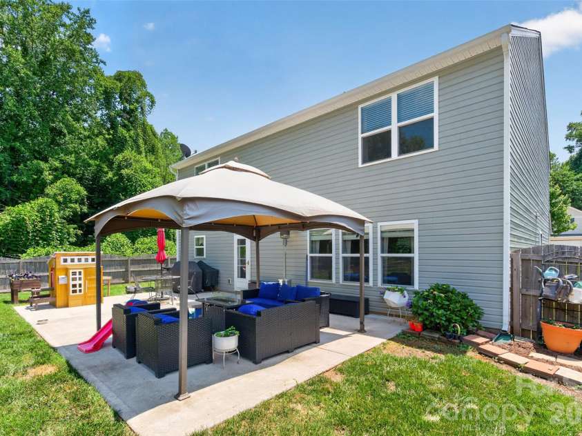 1200 Catawba Run, Lowell, NC 28098.  MLS# CAR4392613, YatesRealty ID 34515. Back Yard