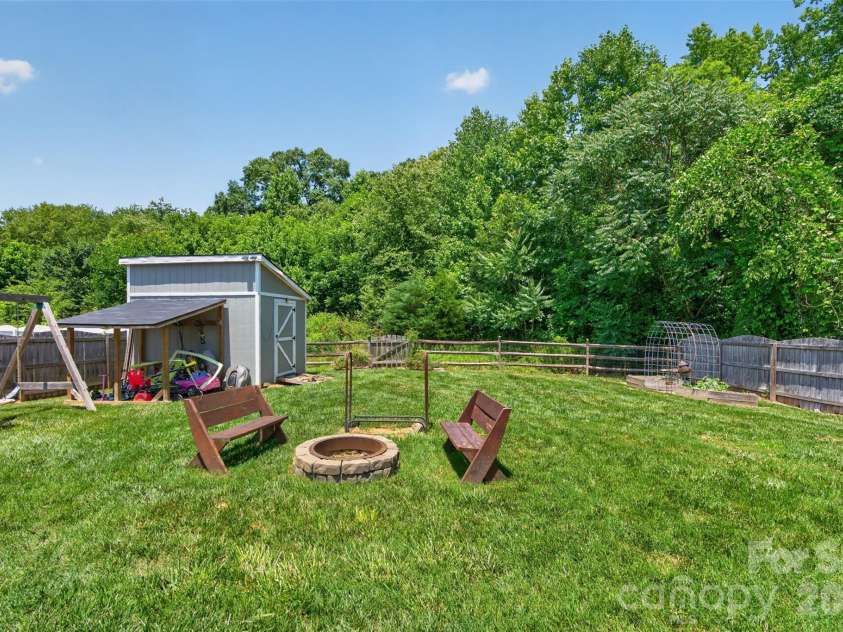 1200 Catawba Run, Lowell, NC 28098.  MLS# CAR4392613, YatesRealty ID 34515. Back Yard