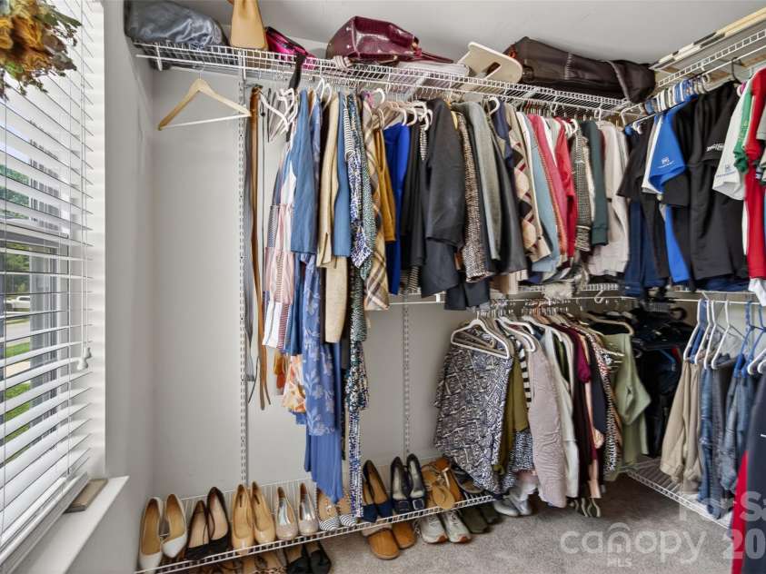 1200 Catawba Run, Lowell, NC 28098.  MLS# CAR4392613, YatesRealty ID 34515. Primary Closet
