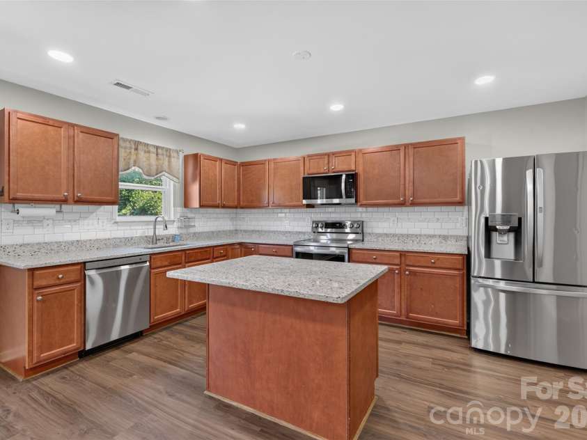 1200 Catawba Run, Lowell, NC 28098.  MLS# CAR4426073, YatesRealty ID 34515. 