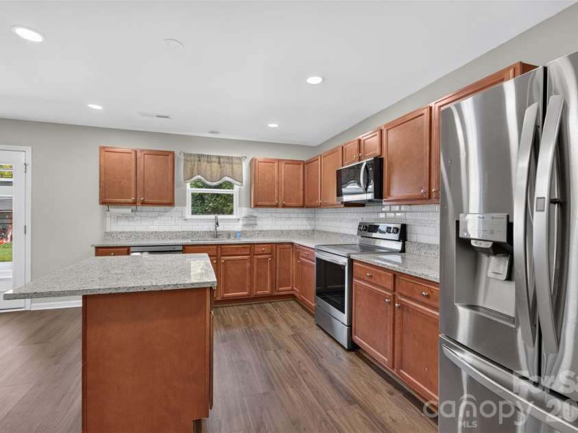1200 Catawba Run, Lowell, NC 28098.  MLS# CAR4426073, YatesRealty ID 34515. 