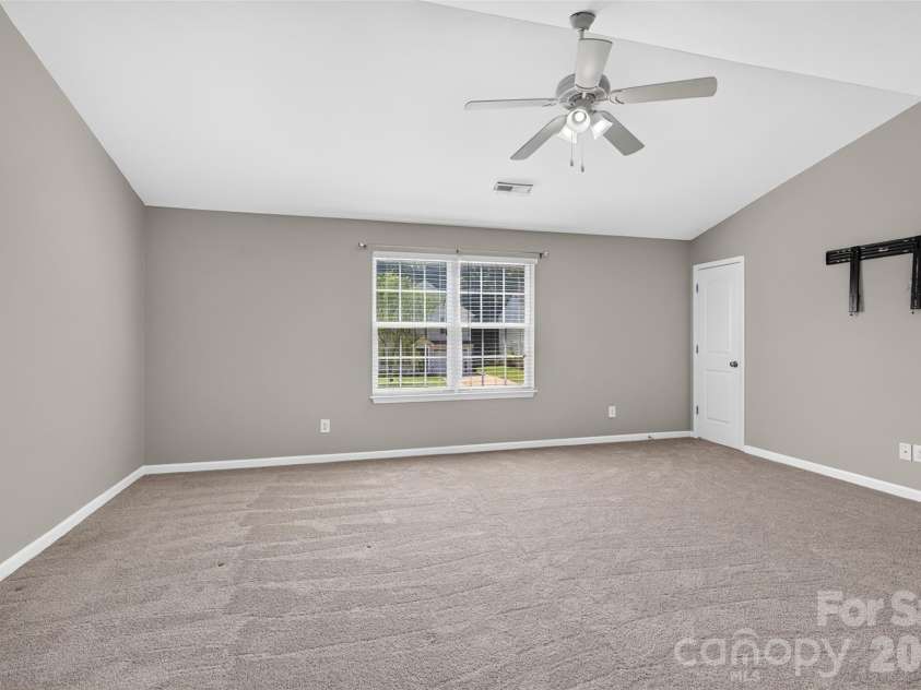 1200 Catawba Run, Lowell, NC 28098.  MLS# CAR4426073, YatesRealty ID 34515. 