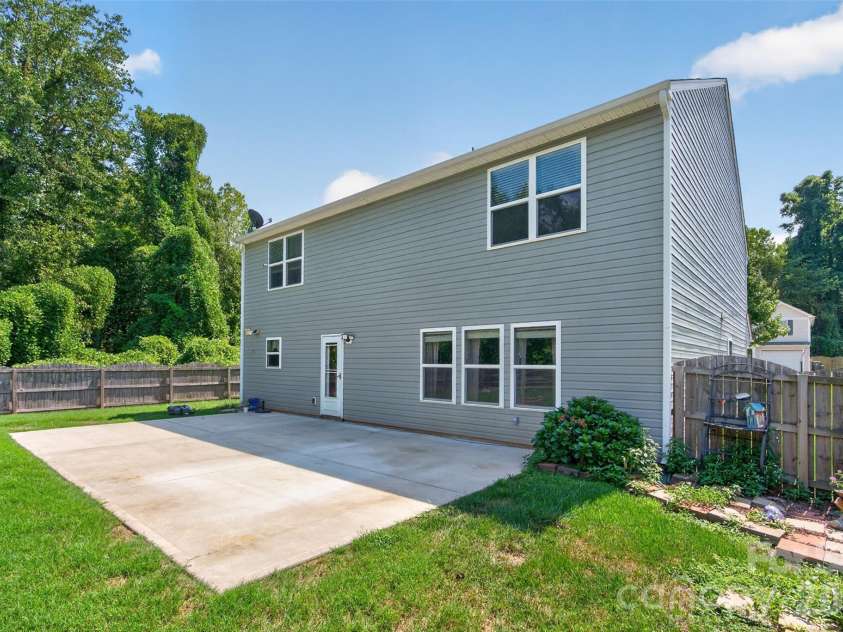 1200 Catawba Run, Lowell, NC 28098.  MLS# CAR4426073, YatesRealty ID 34515. 