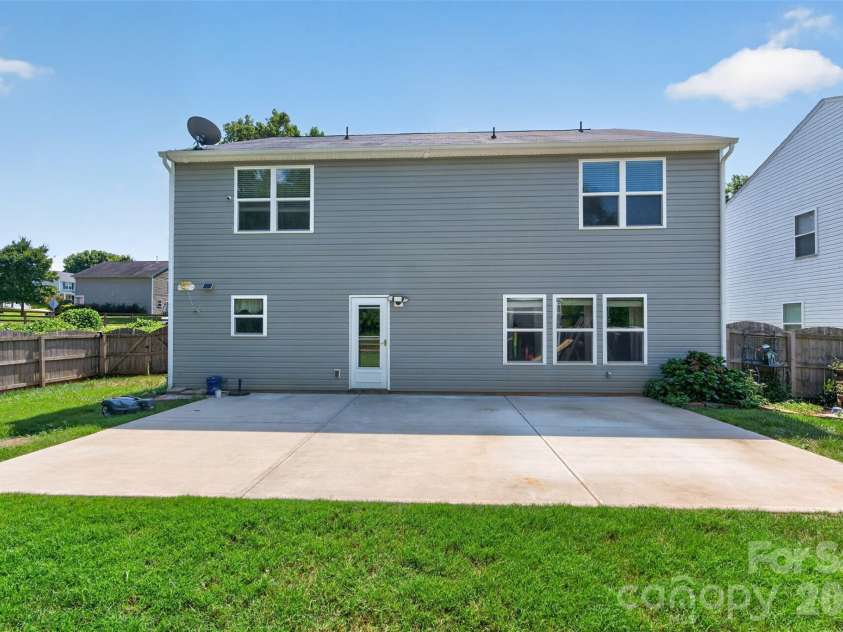 1200 Catawba Run, Lowell, NC 28098.  MLS# CAR4426073, YatesRealty ID 34515. 