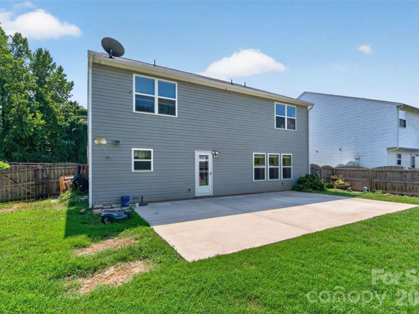 1200 Catawba Run, Lowell, NC 28098.  MLS# CAR4426073, YatesRealty ID 34515. 