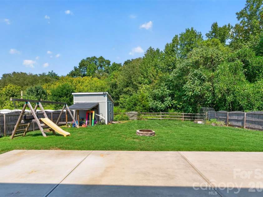 1200 Catawba Run, Lowell, NC 28098.  MLS# CAR4426073, YatesRealty ID 34515. 