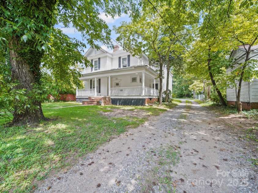 324 Park Avenue, Rock Hill, SC 29730.  MLS# CAR4292742, YatesRealty ID 34516. 