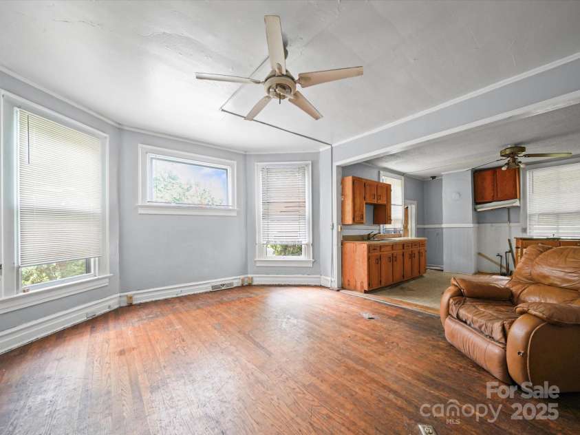 324 Park Avenue, Rock Hill, SC 29730.  MLS# CAR4292742, YatesRealty ID 34516. 