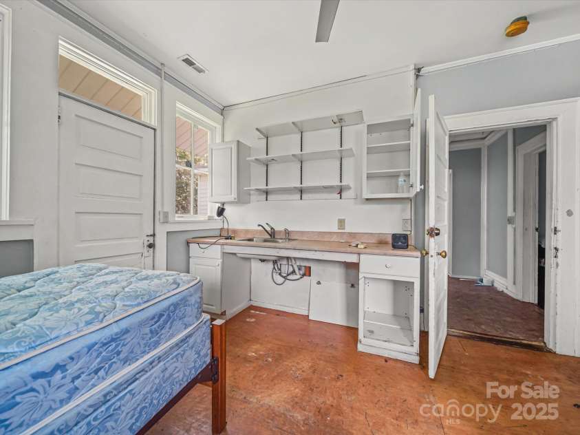 324 Park Avenue, Rock Hill, SC 29730.  MLS# CAR4292742, YatesRealty ID 34516. 