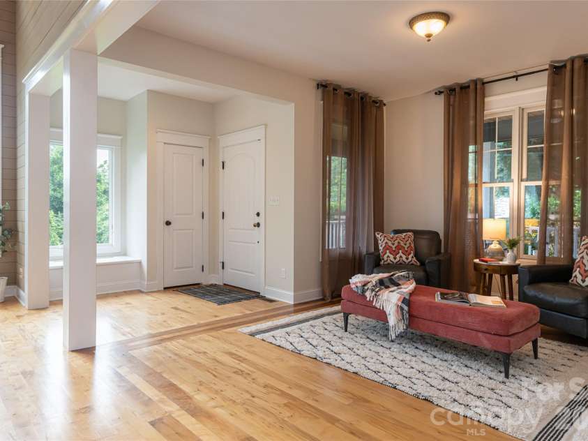 33 Bridle Path Drive, Barnardsville, NC 28709.  MLS# CAR4378002, YatesRealty ID 34516. 