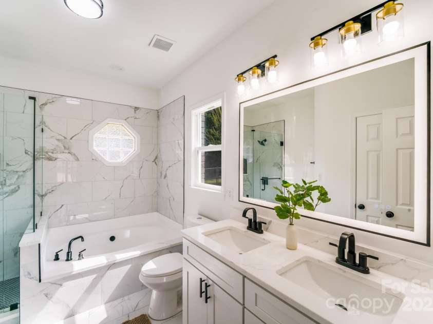 144 Walking Horse Run, Stanley, NC 28164.  MLS# CAR4288143, YatesRealty ID 34517. 