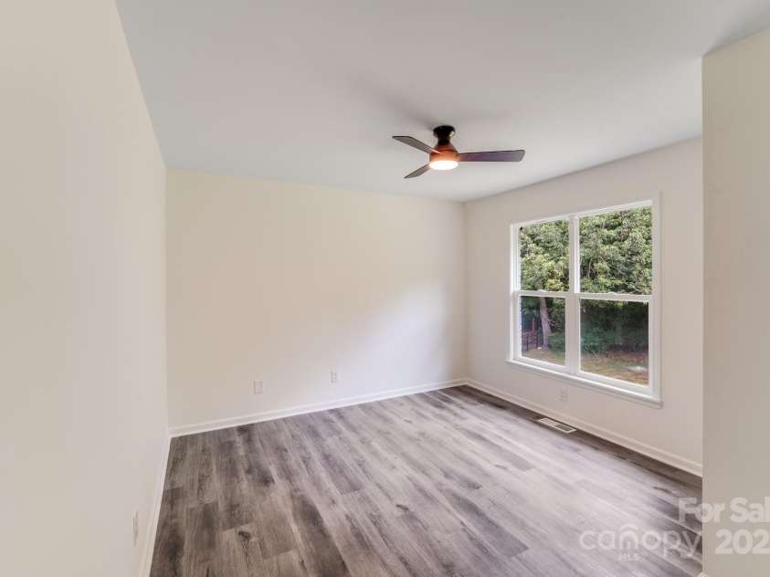 144 Walking Horse Run, Stanley, NC 28164.  MLS# CAR4288143, YatesRealty ID 34517. 