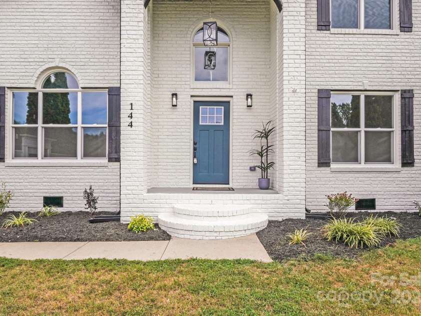 144 Walking Horse Run, Stanley, NC 28164.  MLS# CAR4288143, YatesRealty ID 34517. 