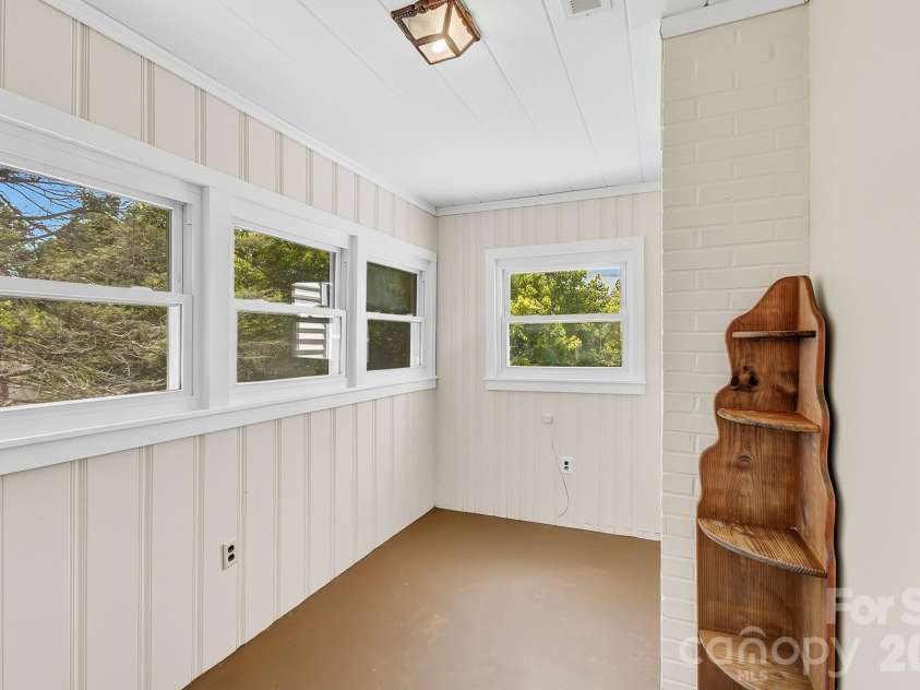 629 Bailey Street, Mars Hill, NC 28754.  MLS# CAR4397474, YatesRealty ID 34517. 