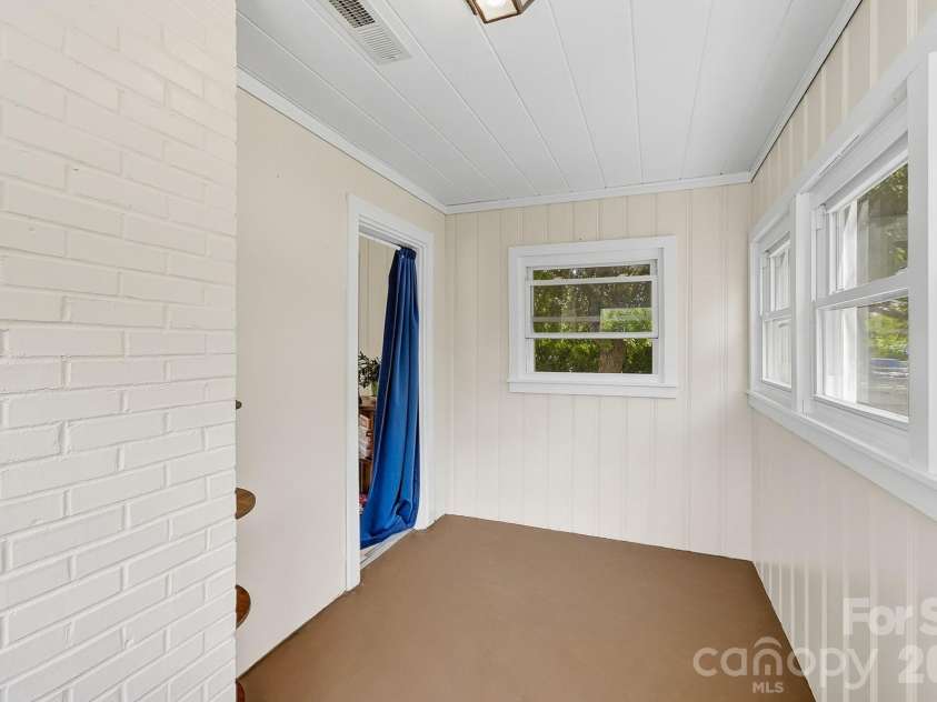 629 Bailey Street, Mars Hill, NC 28754.  MLS# CAR4397474, YatesRealty ID 34517. 