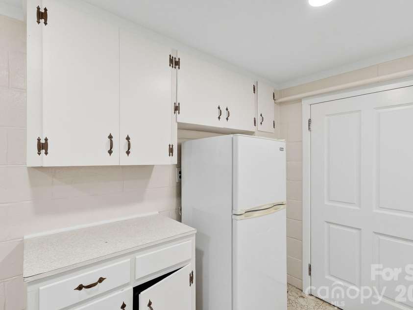 629 Bailey Street, Mars Hill, NC 28754.  MLS# CAR4397474, YatesRealty ID 34517. 