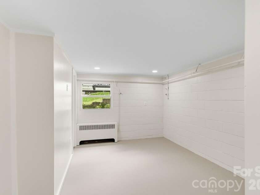 629 Bailey Street, Mars Hill, NC 28754.  MLS# CAR4397474, YatesRealty ID 34517. 