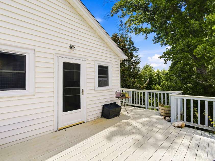 629 Bailey Street, Mars Hill, NC 28754.  MLS# CAR4397474, YatesRealty ID 34517. 