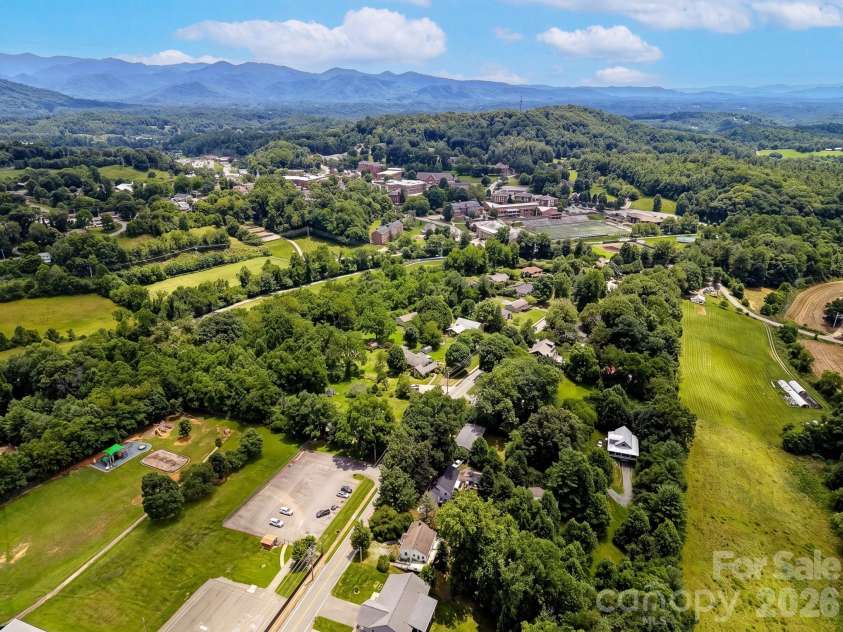 629 Bailey Street, Mars Hill, NC 28754.  MLS# CAR4397474, YatesRealty ID 34517. 
