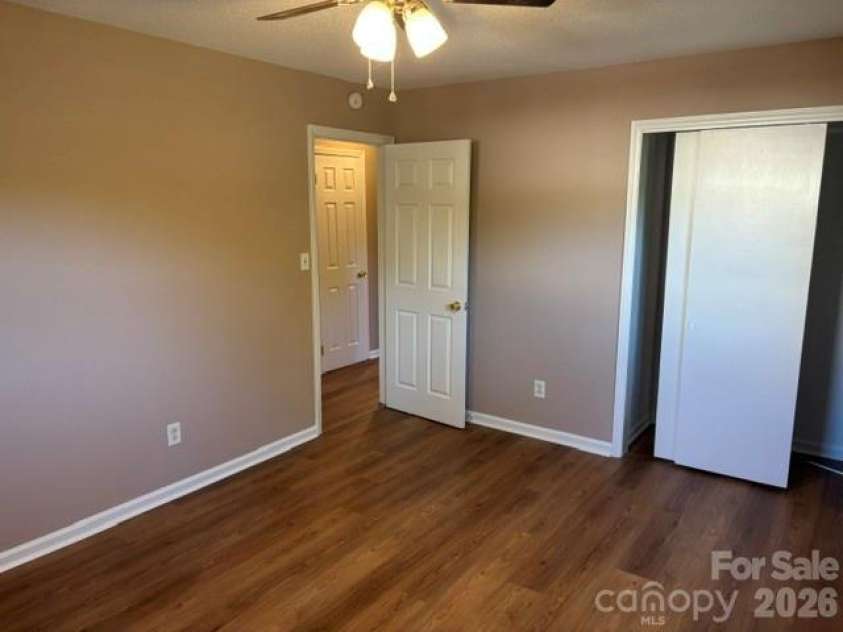 2327 Rufus Ratchford Road, Gastonia, NC 28056.  MLS# CAR4393506, YatesRealty ID 34518. 