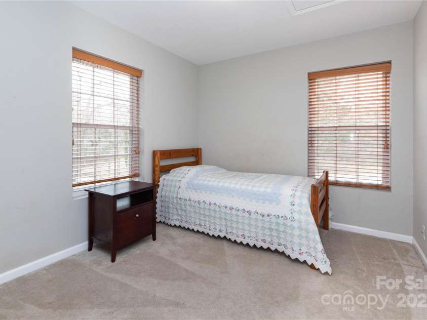 210 State Street, Asheville, NC 28806.  MLS# CAR4218309, YatesRealty ID 3452. Bedroom 3