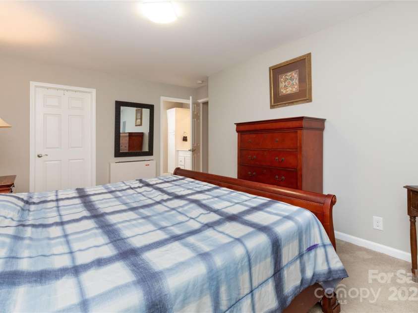 210 State Street, Asheville, NC 28806.  MLS# CAR4218309, YatesRealty ID 3452. Primary bedroom