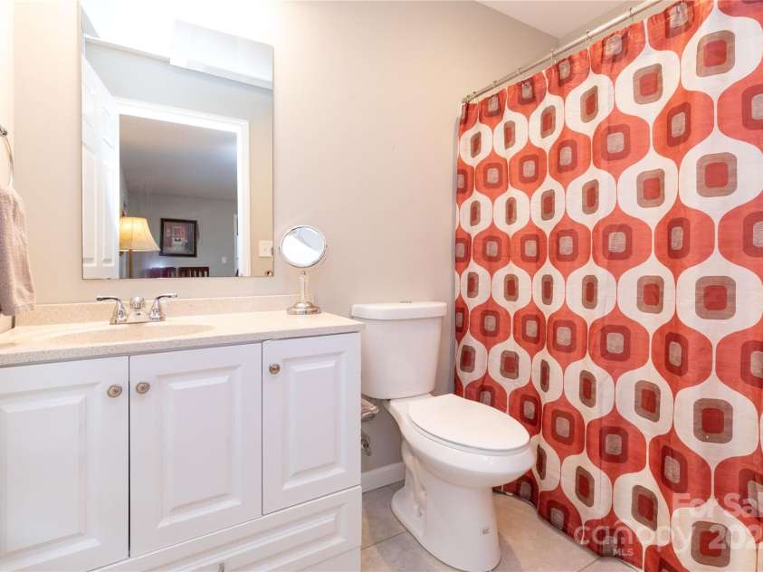 210 State Street, Asheville, NC 28806.  MLS# CAR4218309, YatesRealty ID 3452. Second bathroom.
