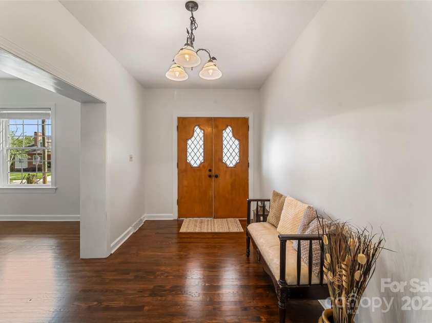 302 White Street, Morganton, NC 28655.  MLS# CAR4271215, YatesRealty ID 3452. 