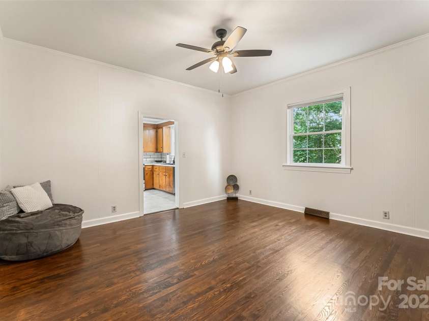 302 White Street, Morganton, NC 28655.  MLS# CAR4271215, YatesRealty ID 3452. 