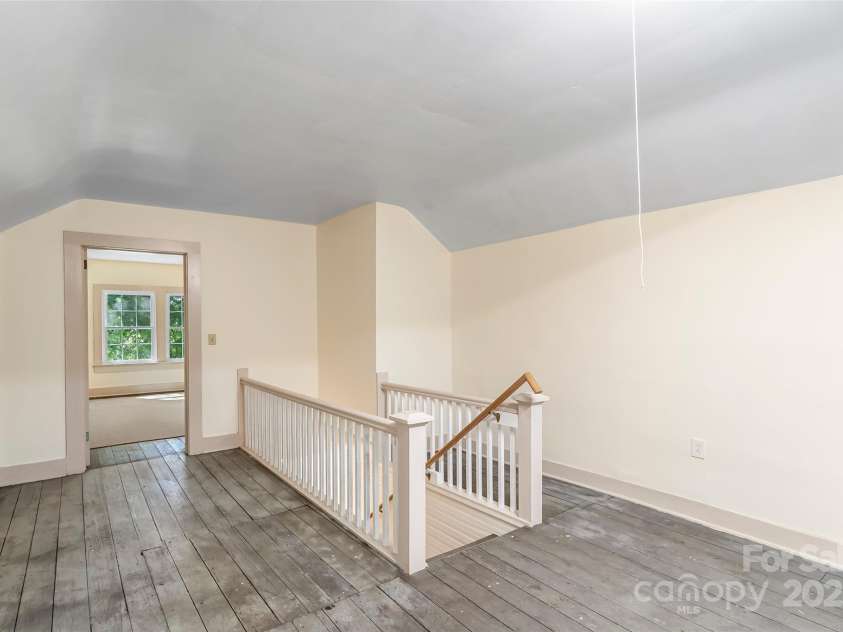 302 White Street, Morganton, NC 28655.  MLS# CAR4271215, YatesRealty ID 3452. 