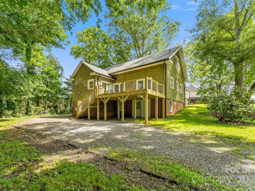 302 White Street, Morganton, NC 28655.  MLS# CAR4271215, YatesRealty ID 3452. 