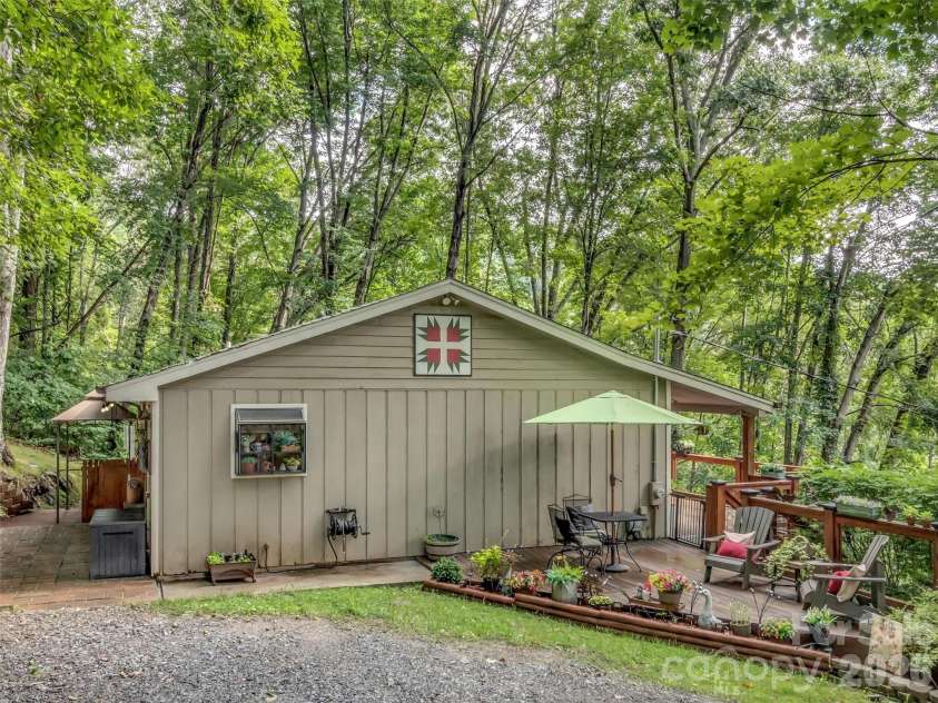346 Wendy Way, Clyde, NC 28721.  MLS# CAR4289495, YatesRealty ID 3452. 