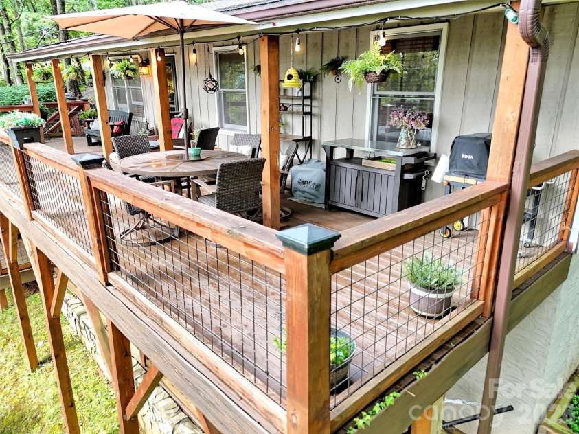 346 Wendy Way, Clyde, NC 28721.  MLS# CAR4289495, YatesRealty ID 3452. Outdoor Space Upper Deck